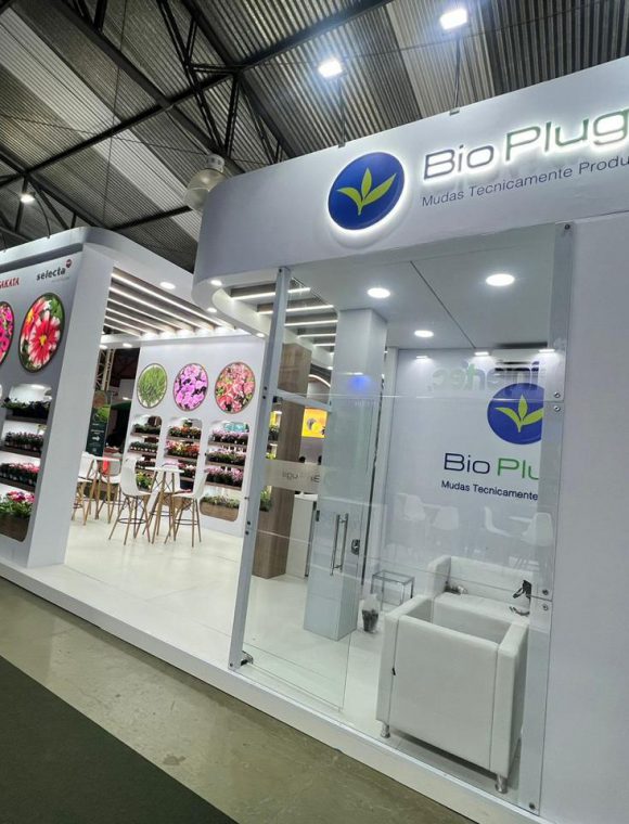 Estande da Bioplugs na Hortitec 2024